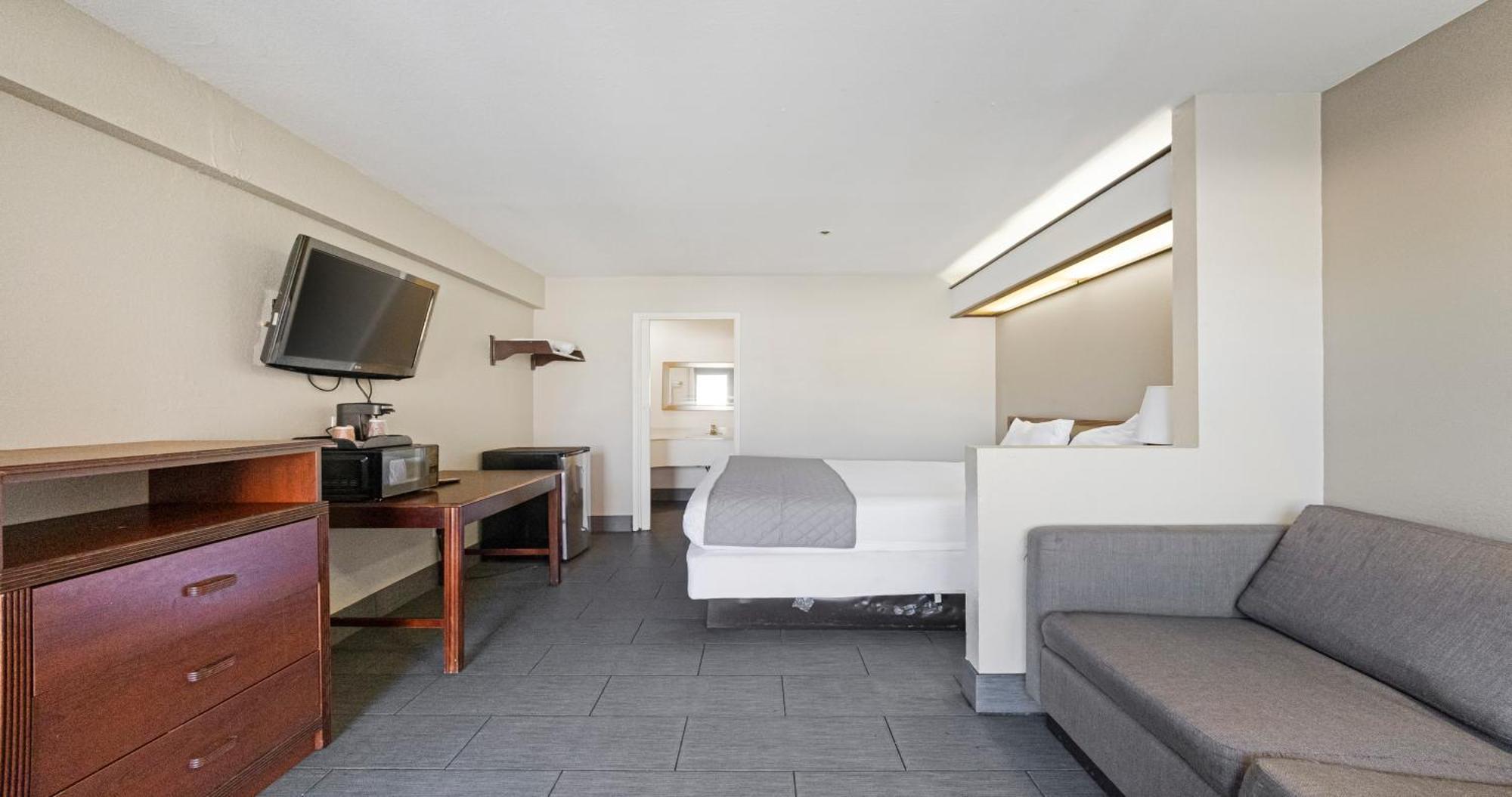 Budget Inn And Suites Stockton Yosemite Extérieur photo
