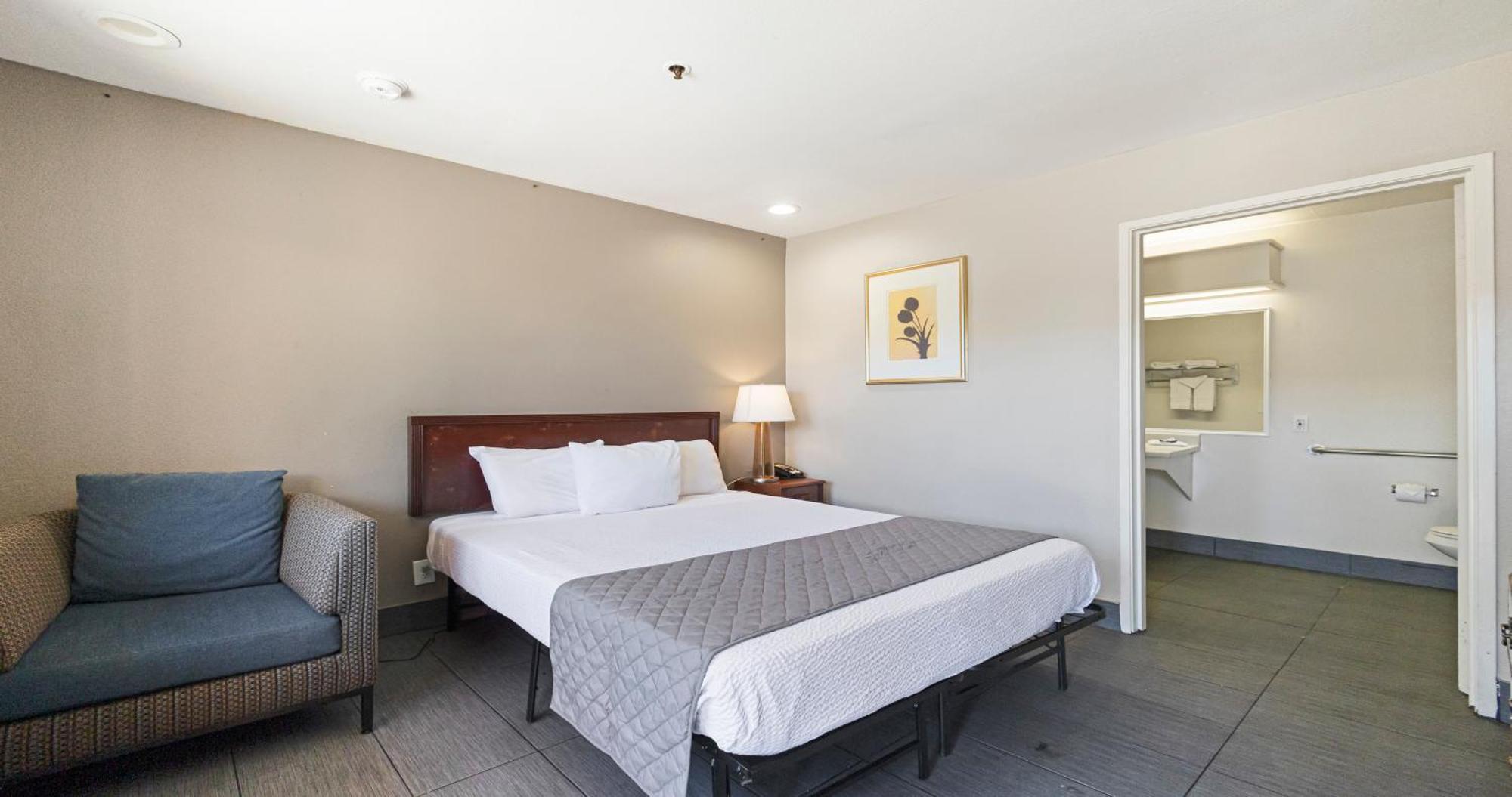 Budget Inn And Suites Stockton Yosemite Extérieur photo